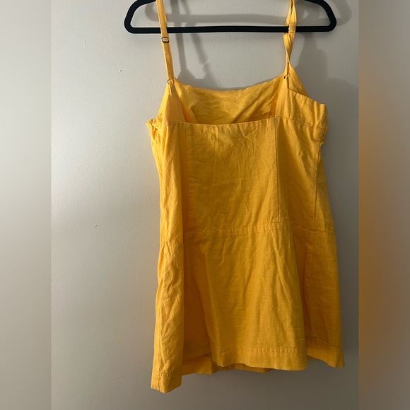Urban Outfitters Vibrant Yellow Top - Picture 2 of 3